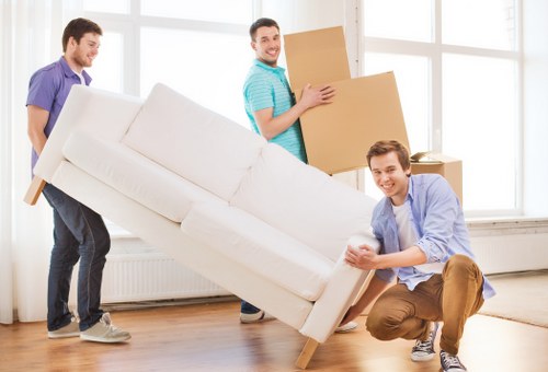 Furniture and appliance transport with a van service in Enfield
